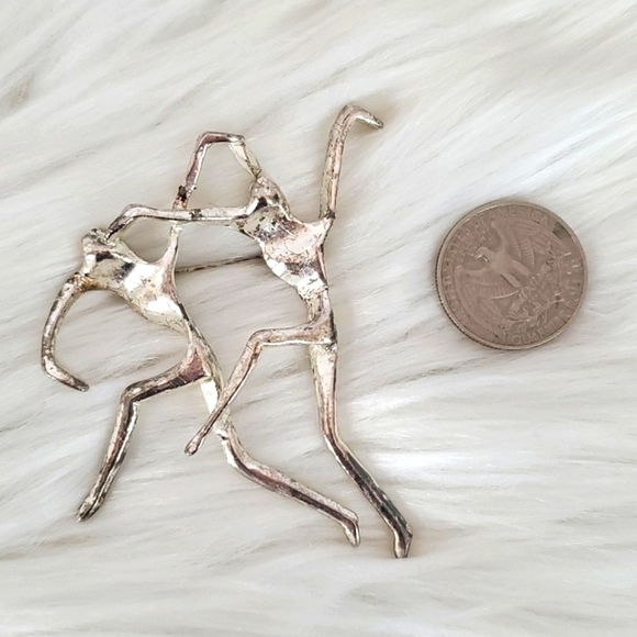 Vintage Silvertone Dancing Ballet Large Figure Brooch Pin Costume Jewelry - Picture 1 of 9
